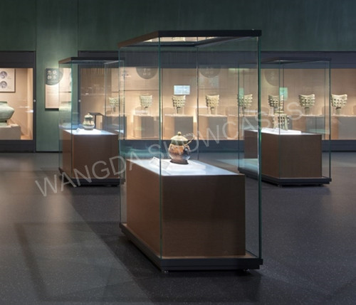 showcases, glass display cases, glass display cases, display cases for  collectio